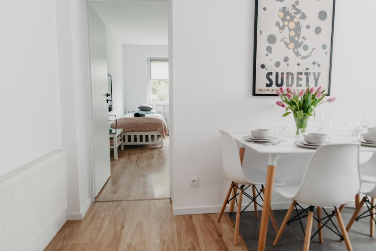 Jeleni Zakatek - Apartament W Stolicy Karkonoszy Jelenia Gora Ngoại thất bức ảnh